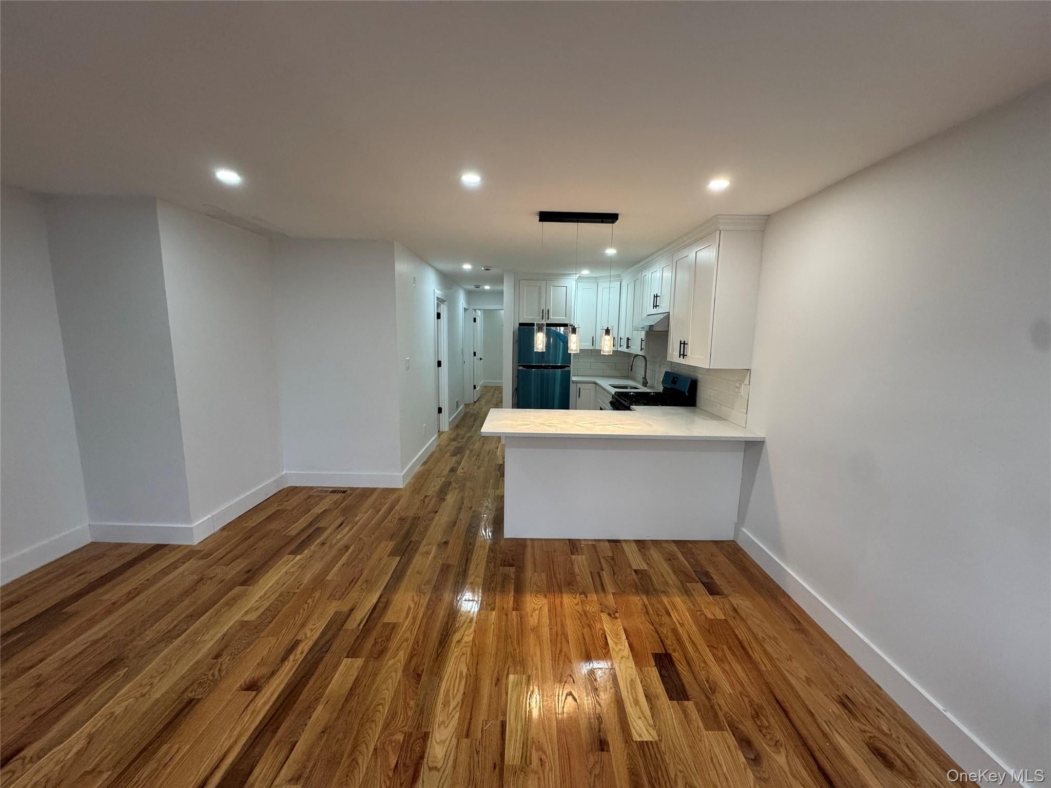 Home in Springfield Gardens, NY 11413 — photo 2