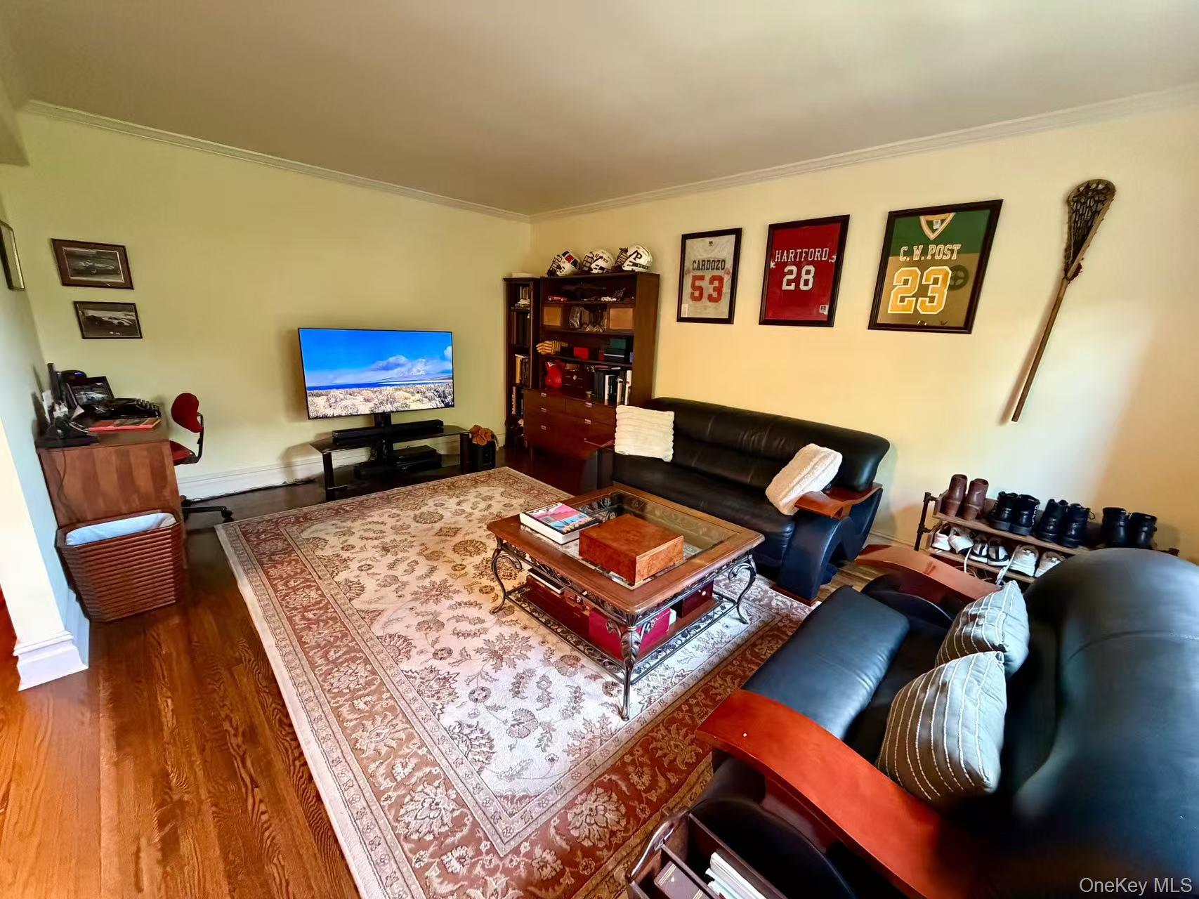 211-05 75th Ave 3D — photo