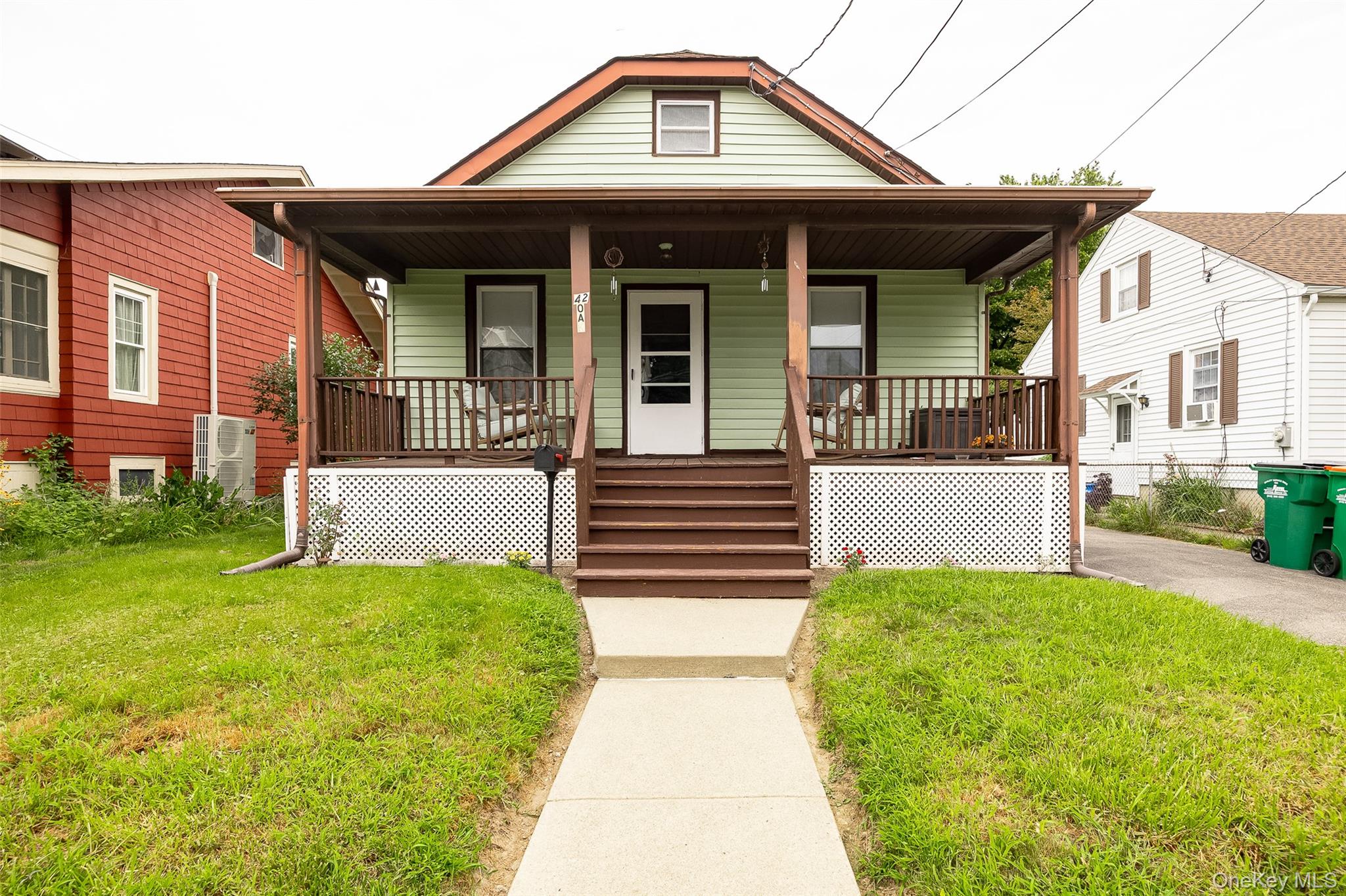 42 Oak Street — photo