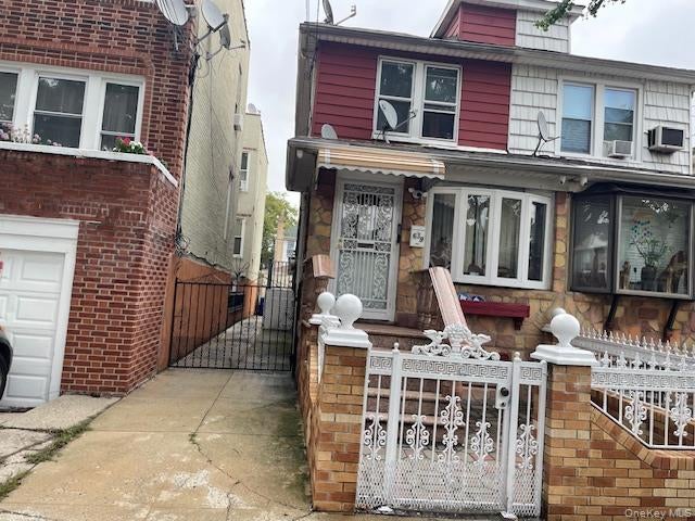 639 E 51st Street — photo