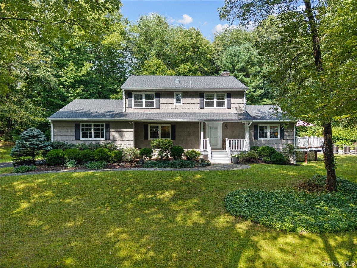 149 Brook Farm Road E — photo