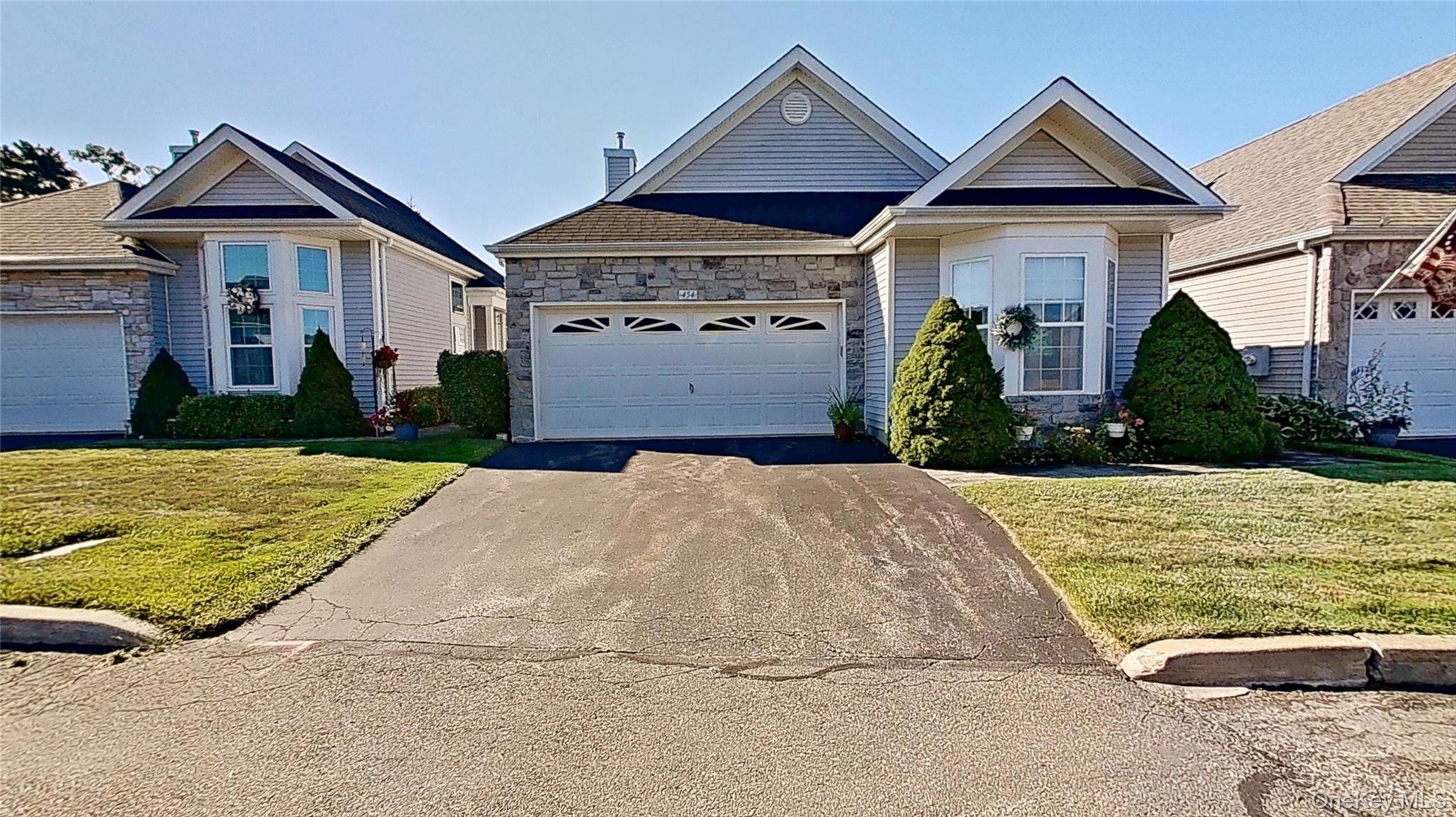 454 Leisure Drive — photo