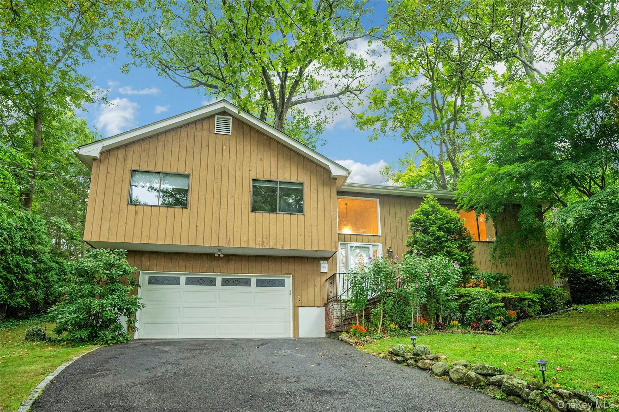 44 Hillside Lane — photo