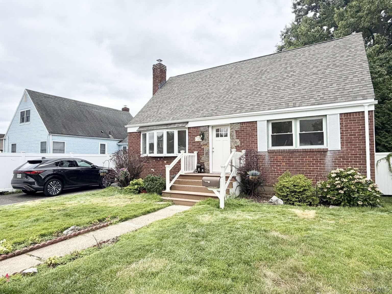 20 Iris Avenue — photo