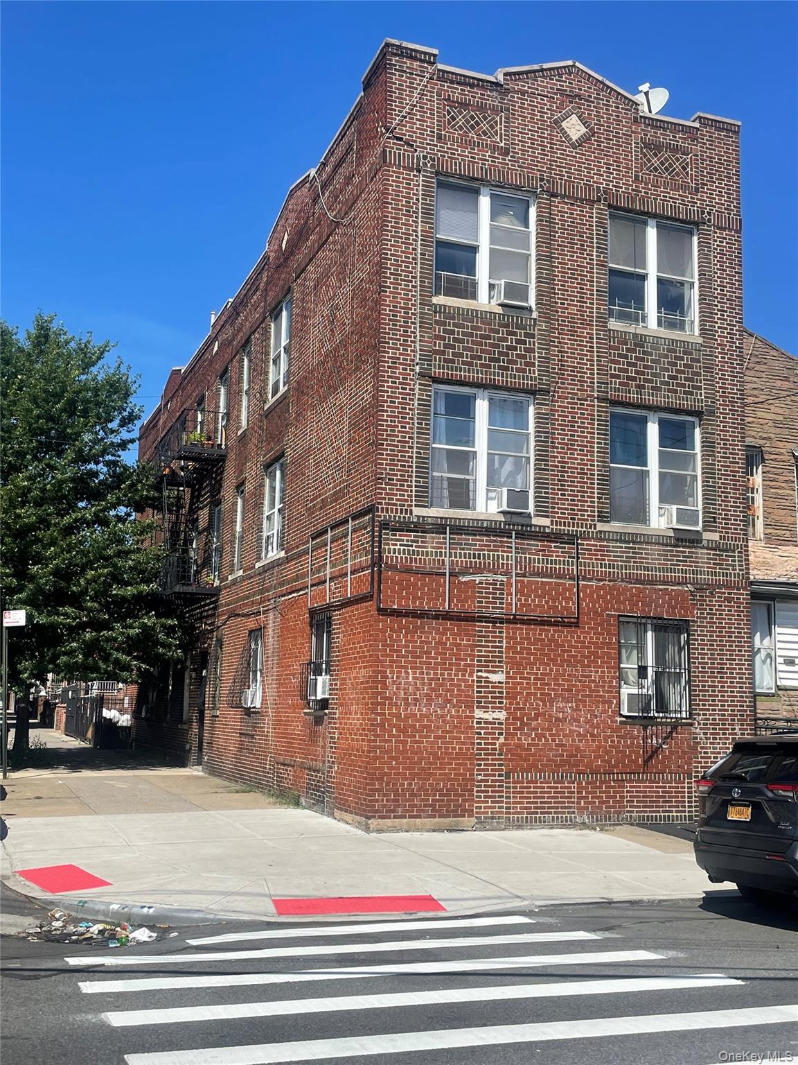 1041 Belmont Avenue — photo