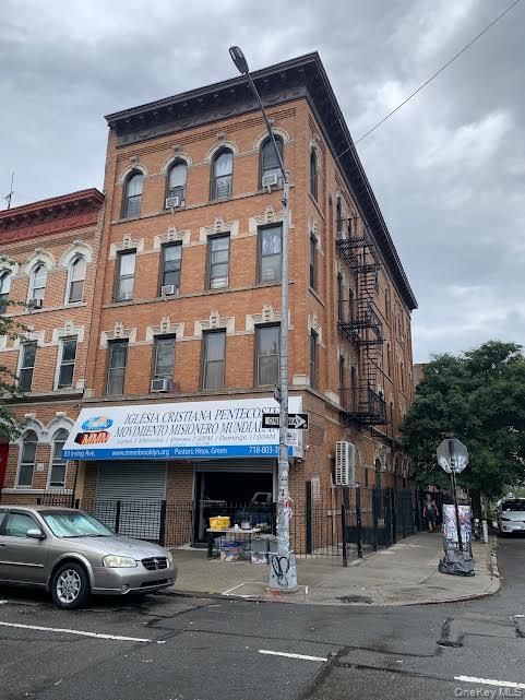 83 Irving Avenue — photo