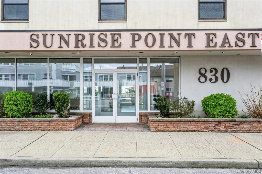 830 Shore Road 3E — photo