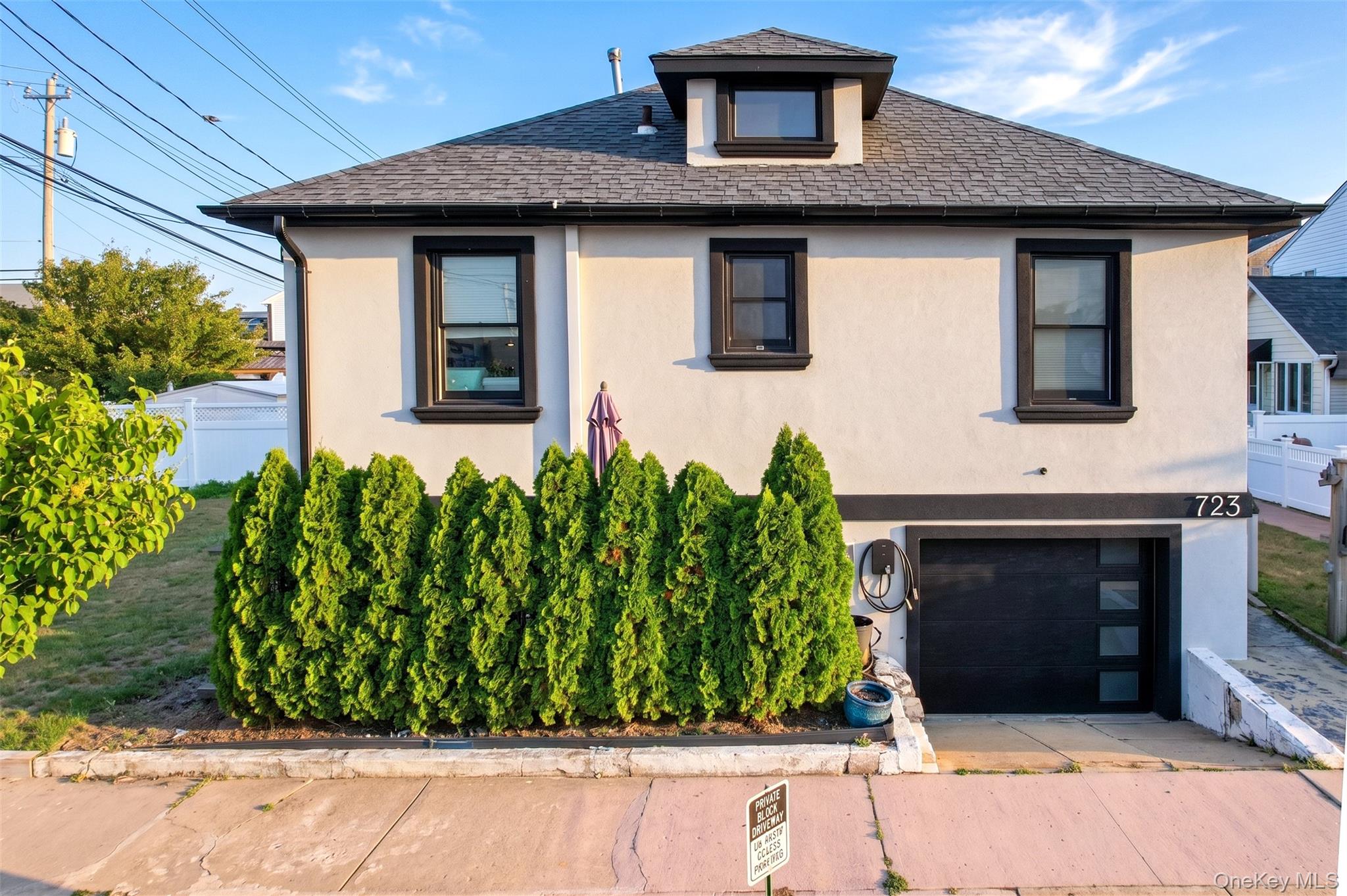 723 W Olive Street — photo