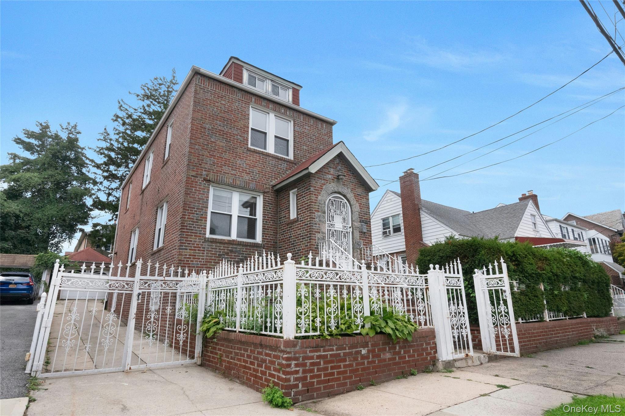 4041 Duryea Avenue — photo