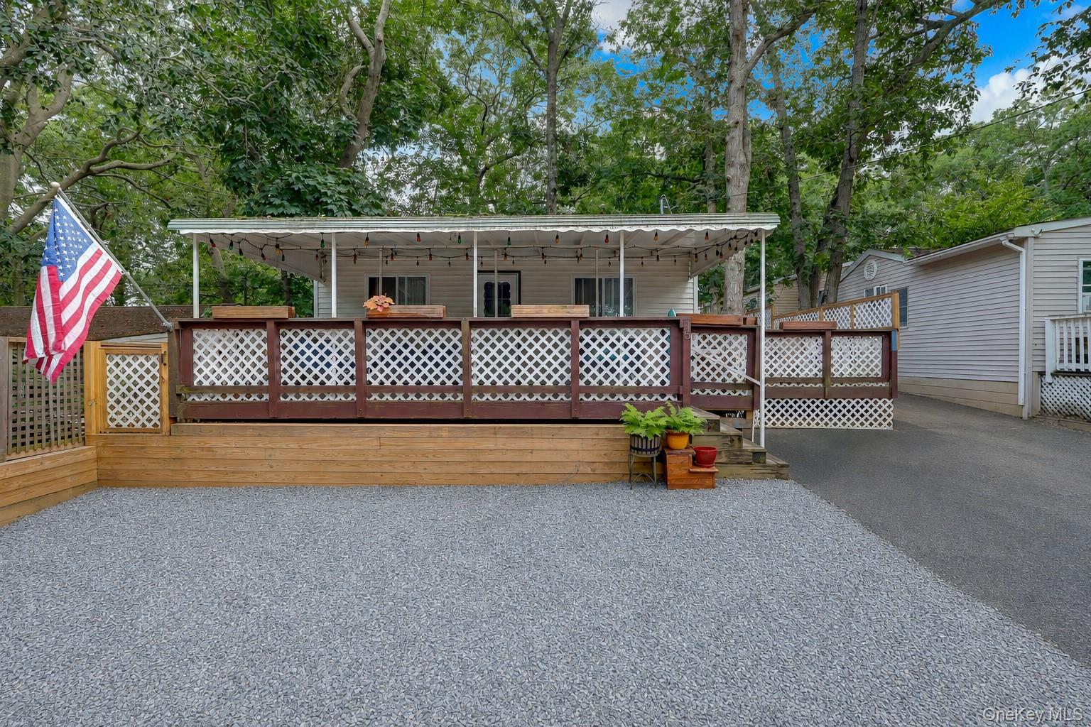 15 Cottage Road — photo