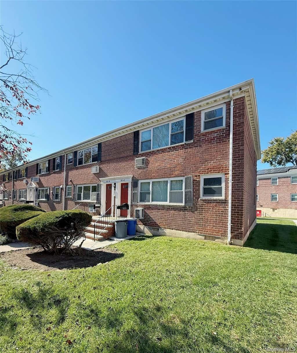 152-47 Jewel Avenue B — photo