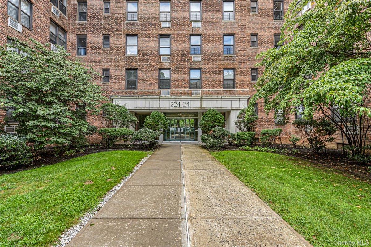 224-24 Union Street 4R — photo