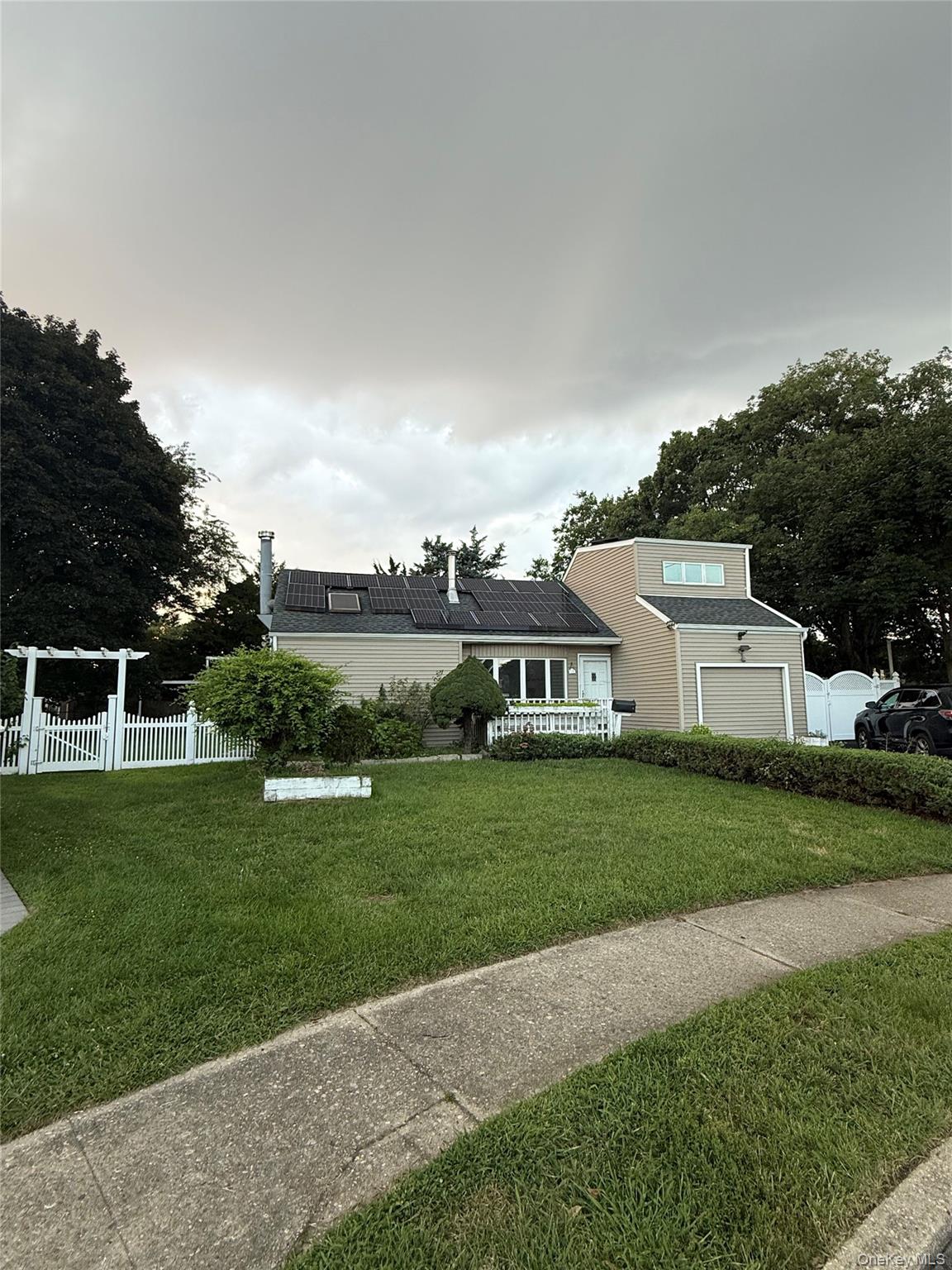 4 Sandy Court — photo
