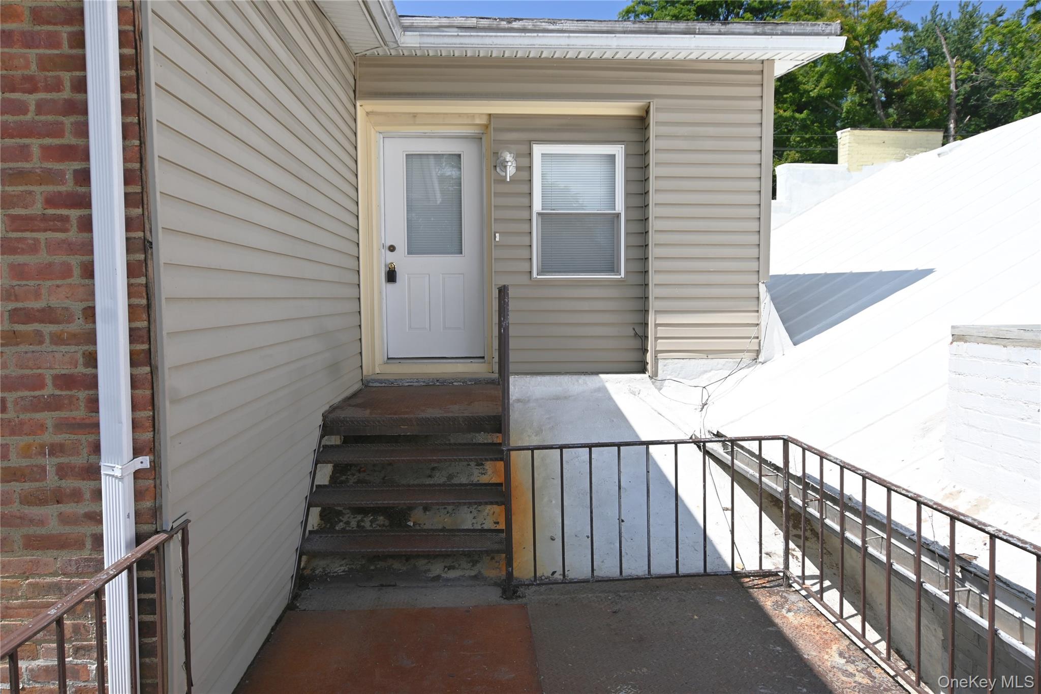 1298 Route 9W B — photo