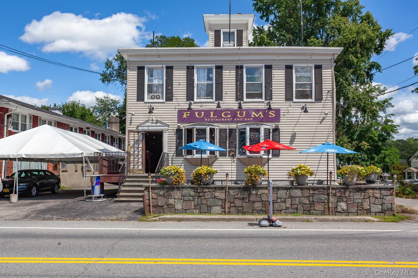 2151 Albany Post Road — photo