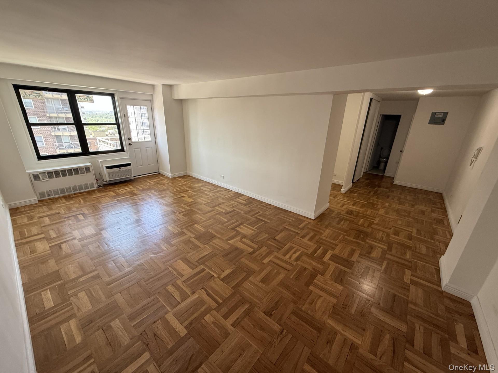 123-40 83 Avenue 11E — photo