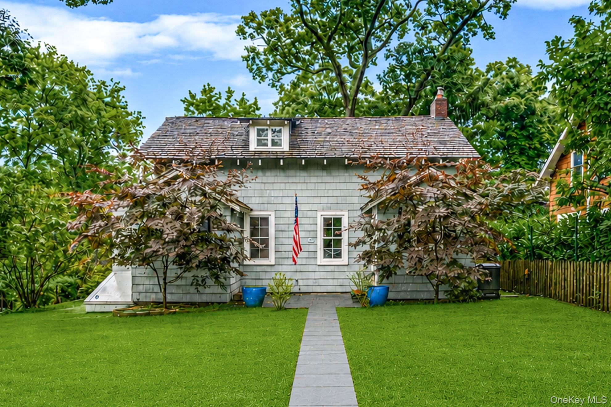 7 Dickerson Avenue — photo