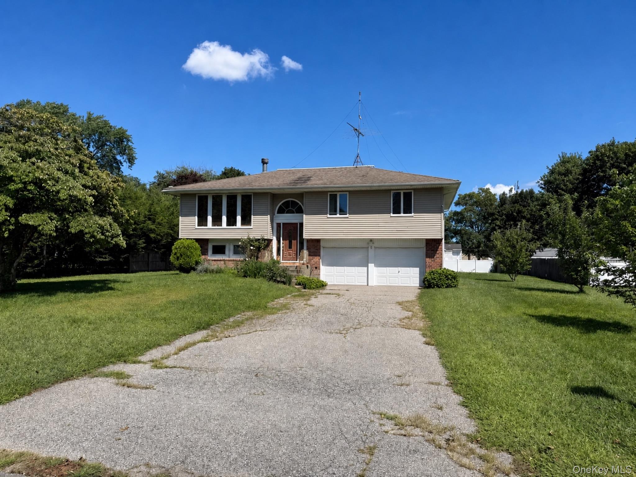 5 Cherrywood Drive — photo