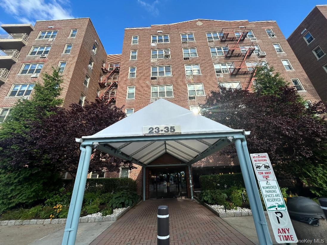 23-35 Bell Boulevard 3H — photo