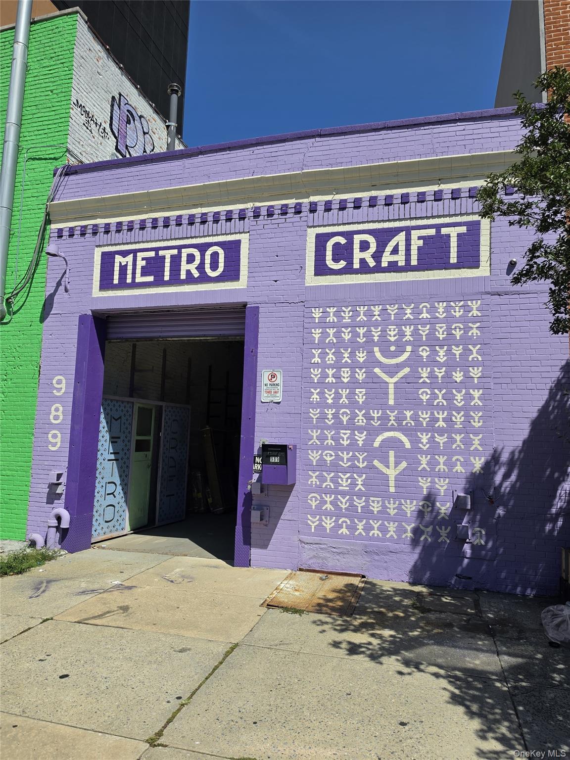 989 Pacific Street — photo