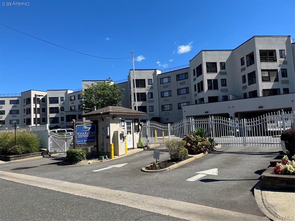 725 Miller Avenue #123 — photo