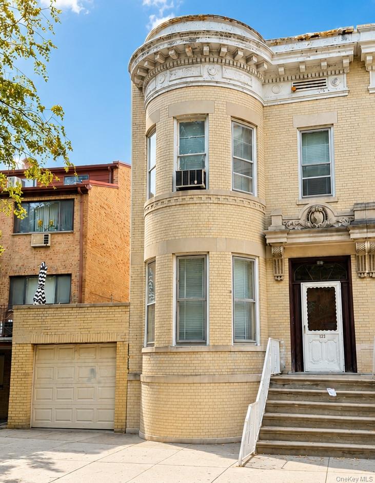 121 Bay 20th Street — photo