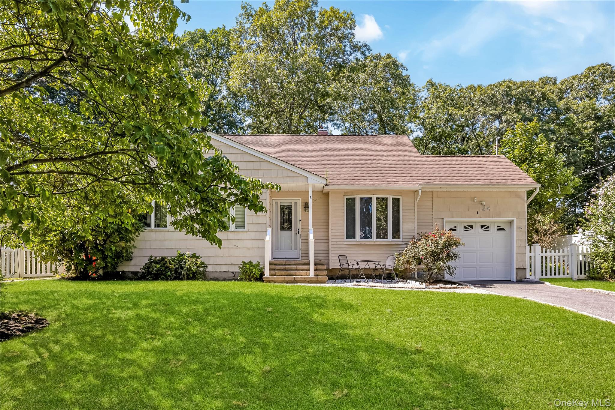 6 Sybil Place — photo