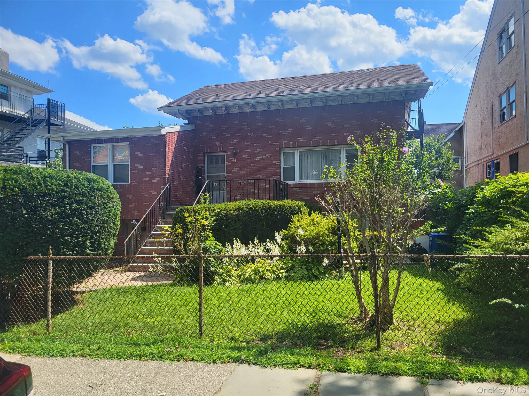 28 Primrose Avenue 3 — photo