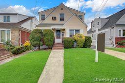 411 New Hyde Park Road — photo