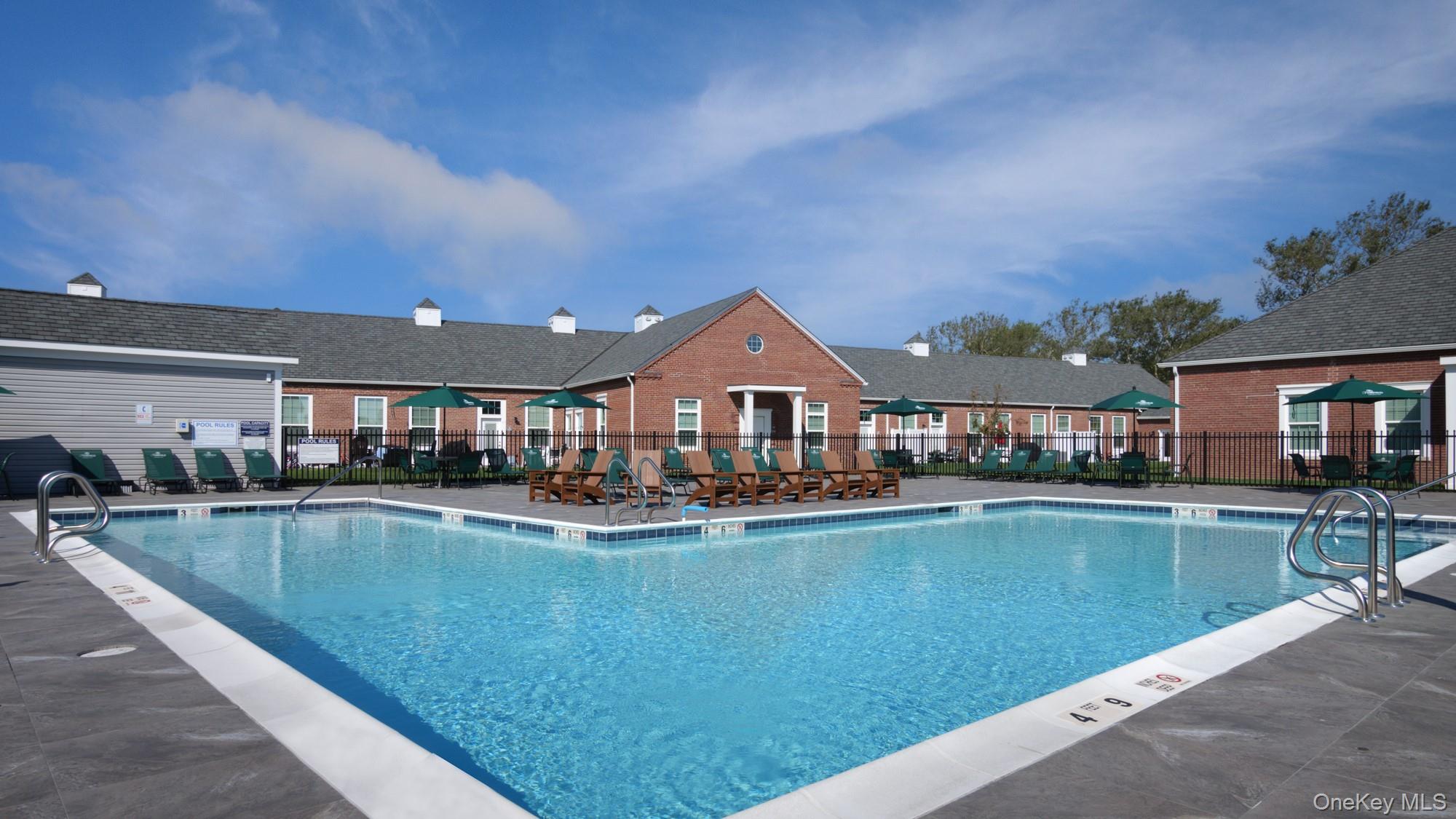 88102 Circle Drive 88-102 — photo