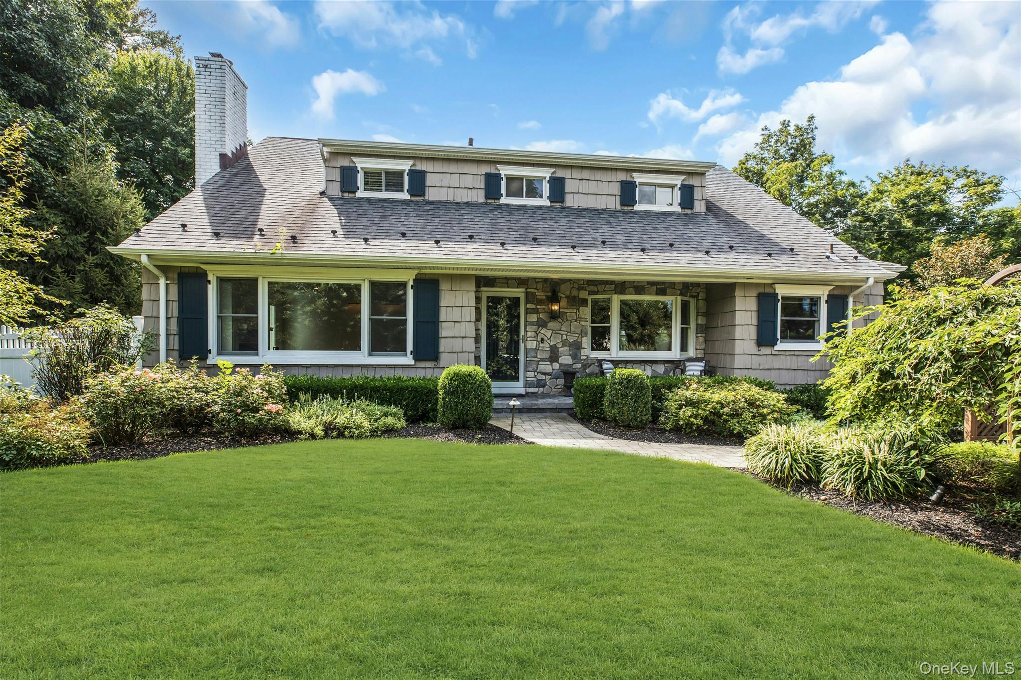 18 Briarcliff Place — photo