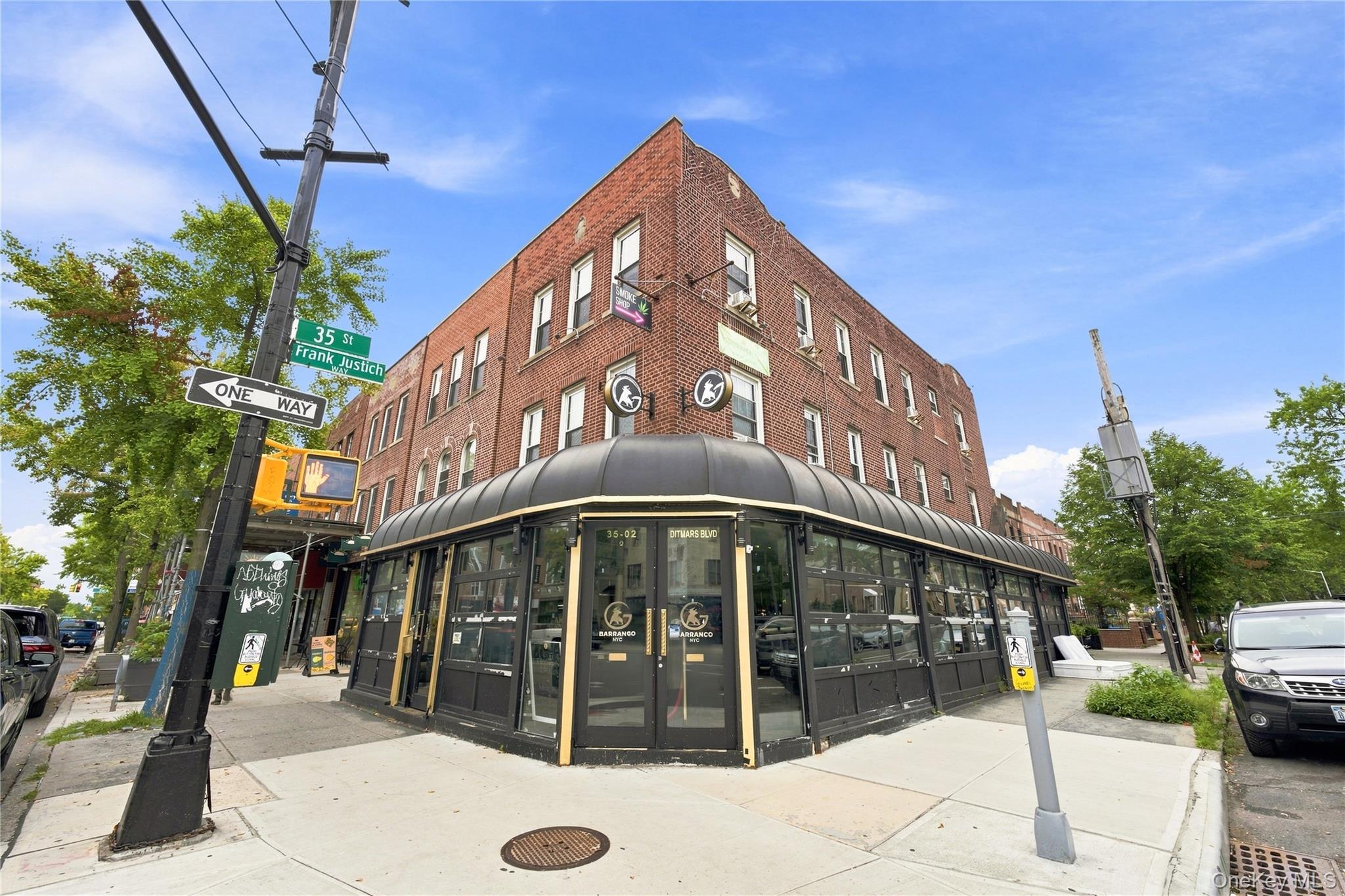35-02 Ditmars Boulevard 2Fl — photo