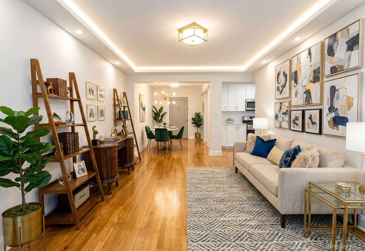 3840 Greystone Avenue 5M — photo