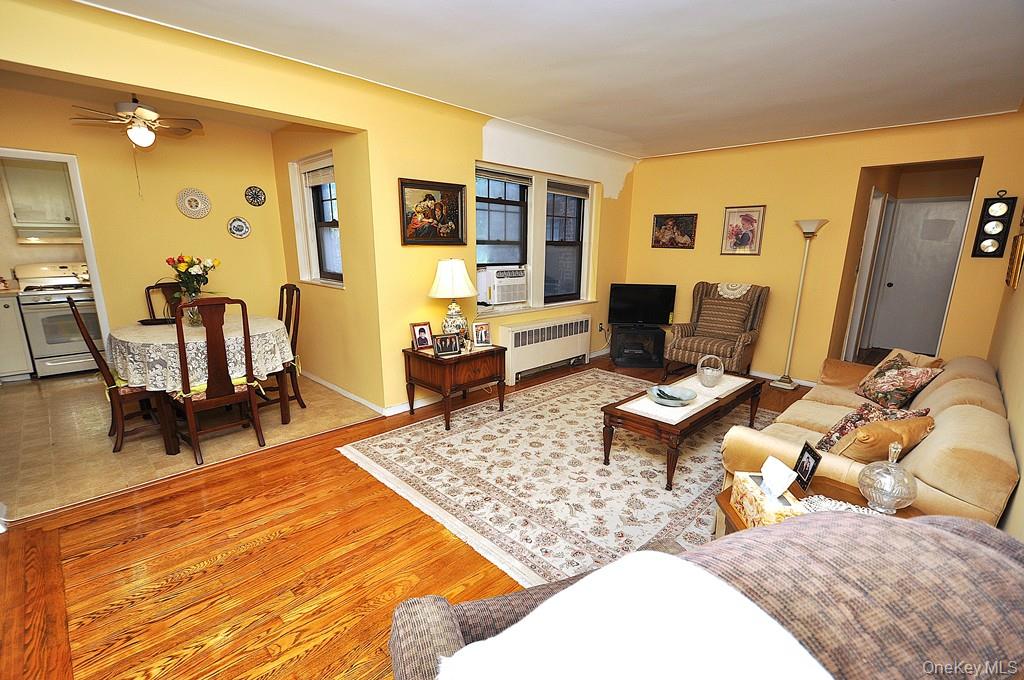 209 Garth Road 2M — photo