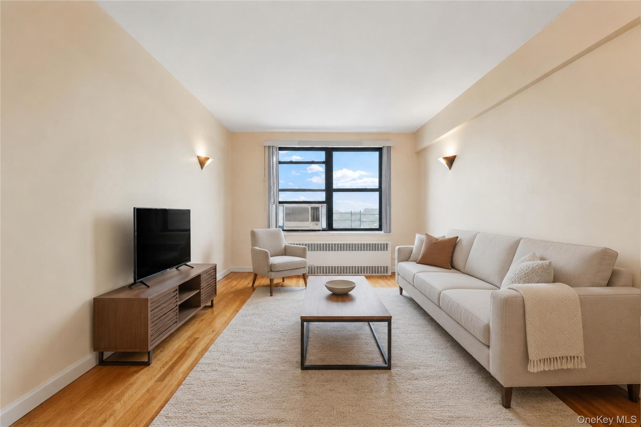 25-15 Union Street 6G — photo