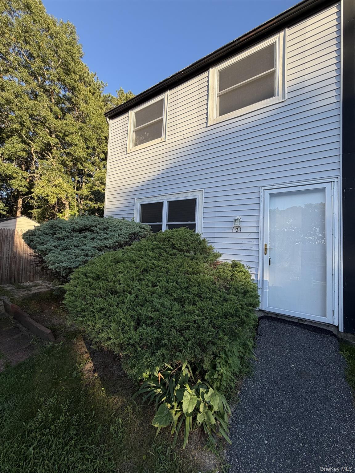 121 Hill Spur 121 — photo
