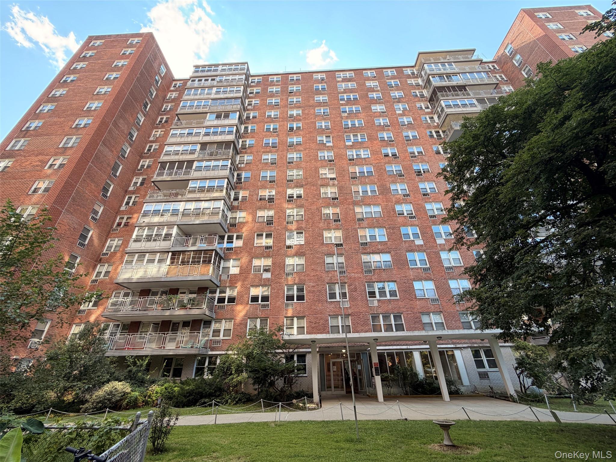 138-10 Franklin Avenue #11B — photo