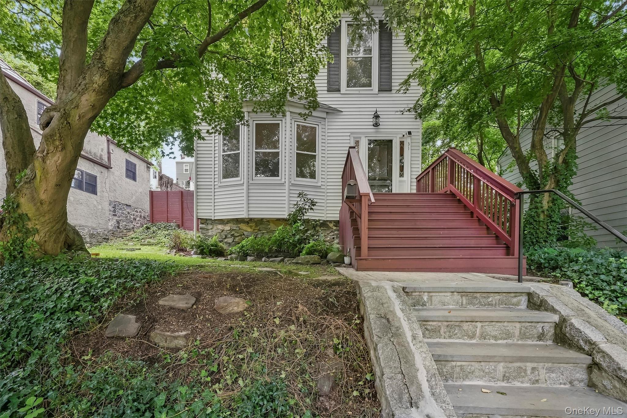 31 Desmond Avenue — photo
