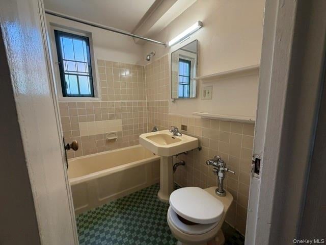 1558 Unionport Road 5G — photo