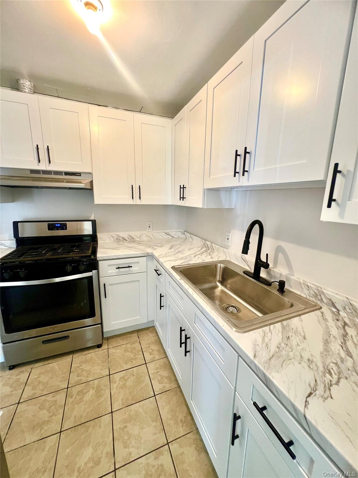 25 Ruth Court — photo