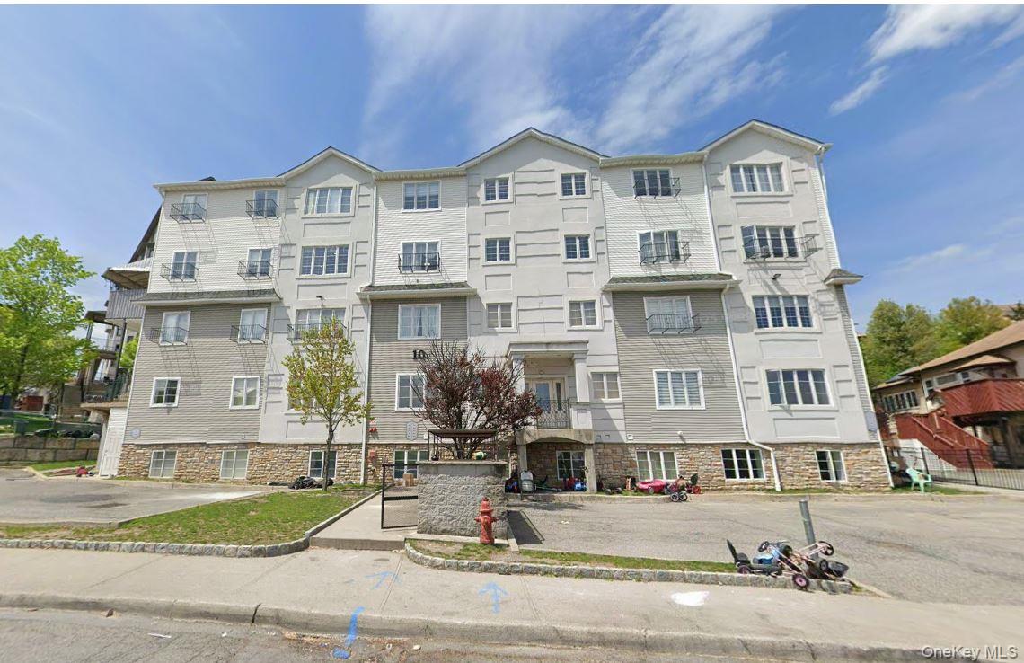 10 Meron Drive 113 — photo