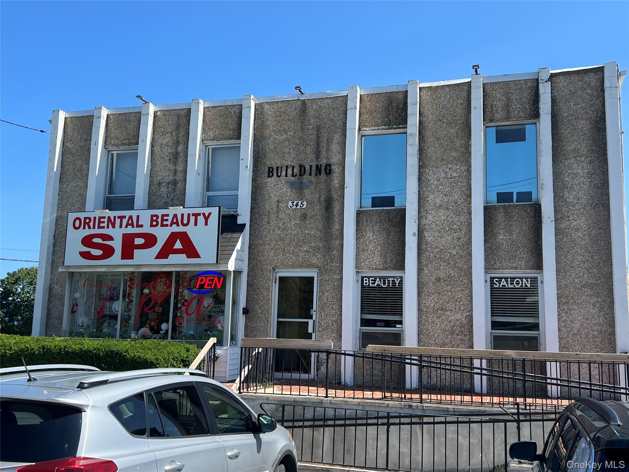 345 Windsor Highway — photo