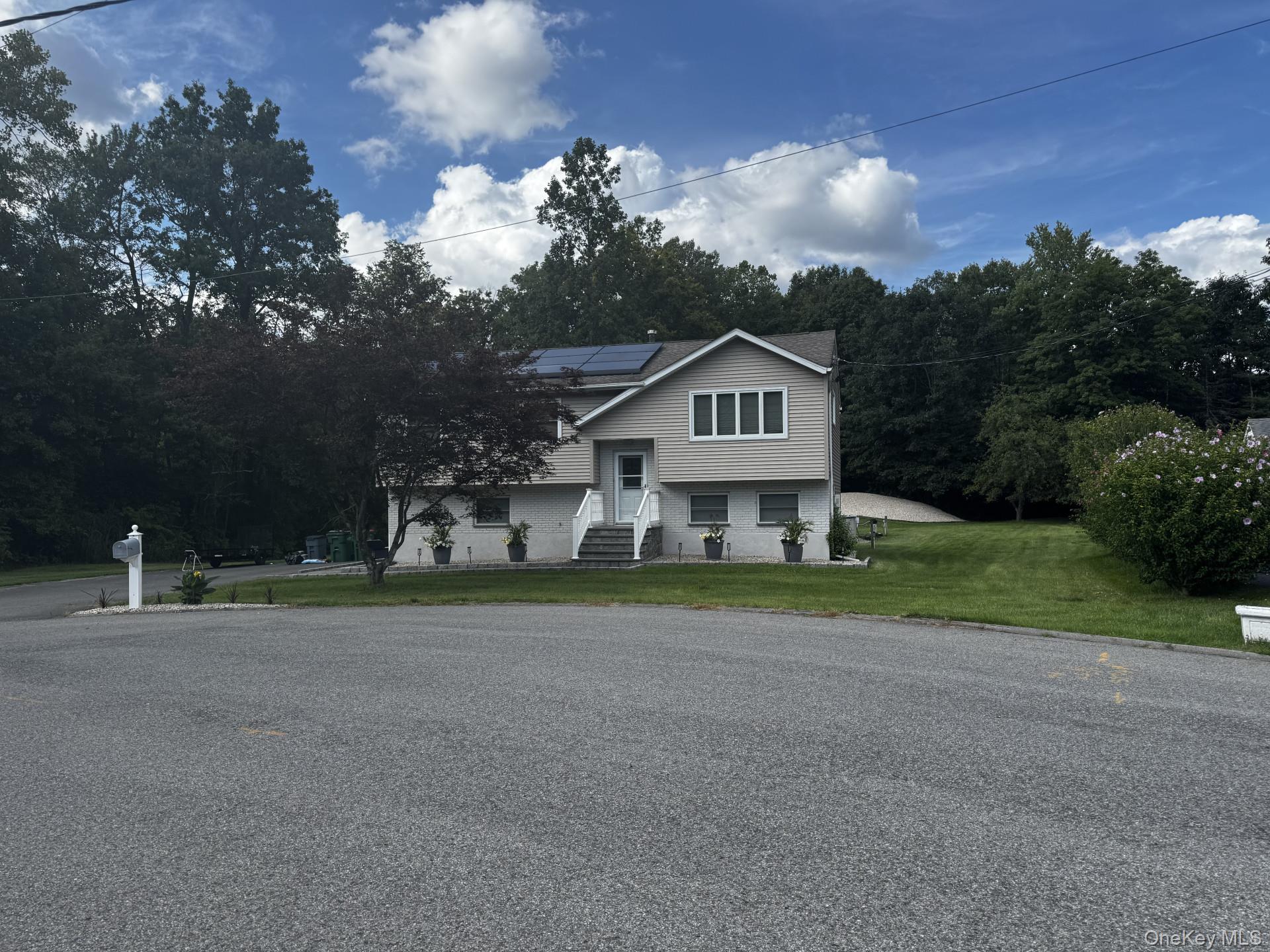 6 Russett Lane — photo