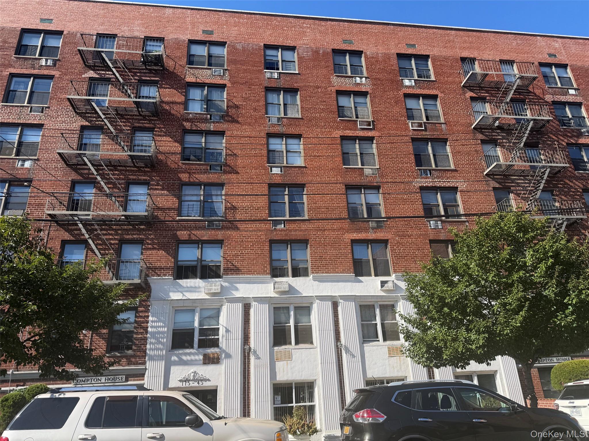 175-45 88 Avenue 2R — photo