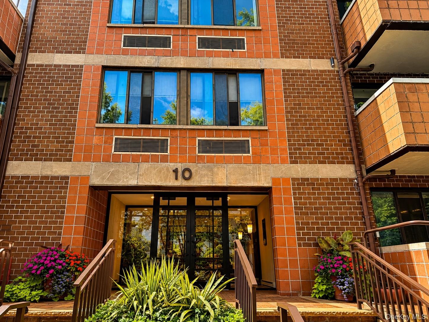 10 Canterbury Road 1B — photo