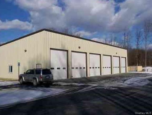 96 Cemetery Road 1 — photo