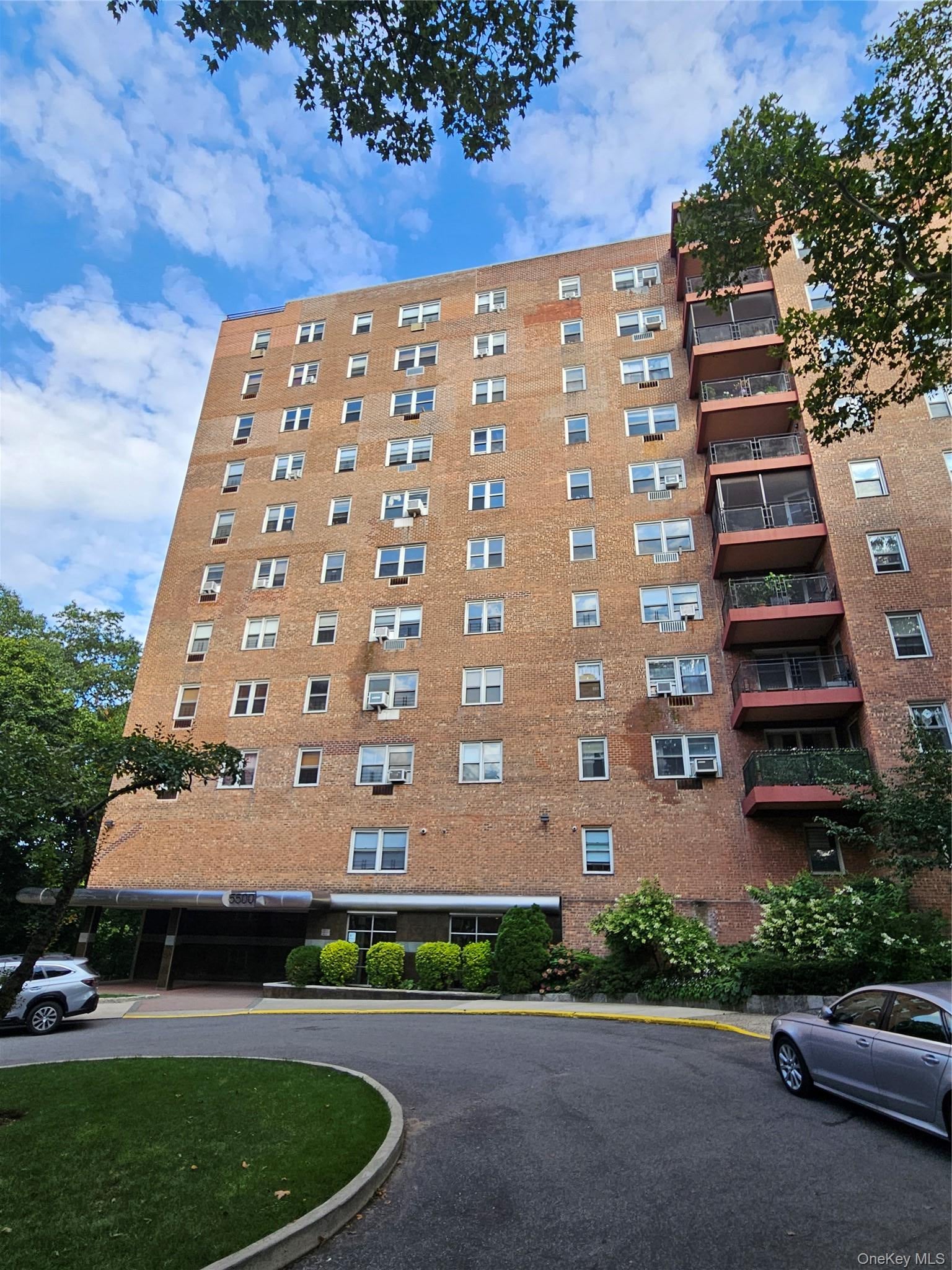 5500 Fieldston Drive 4Ii — photo