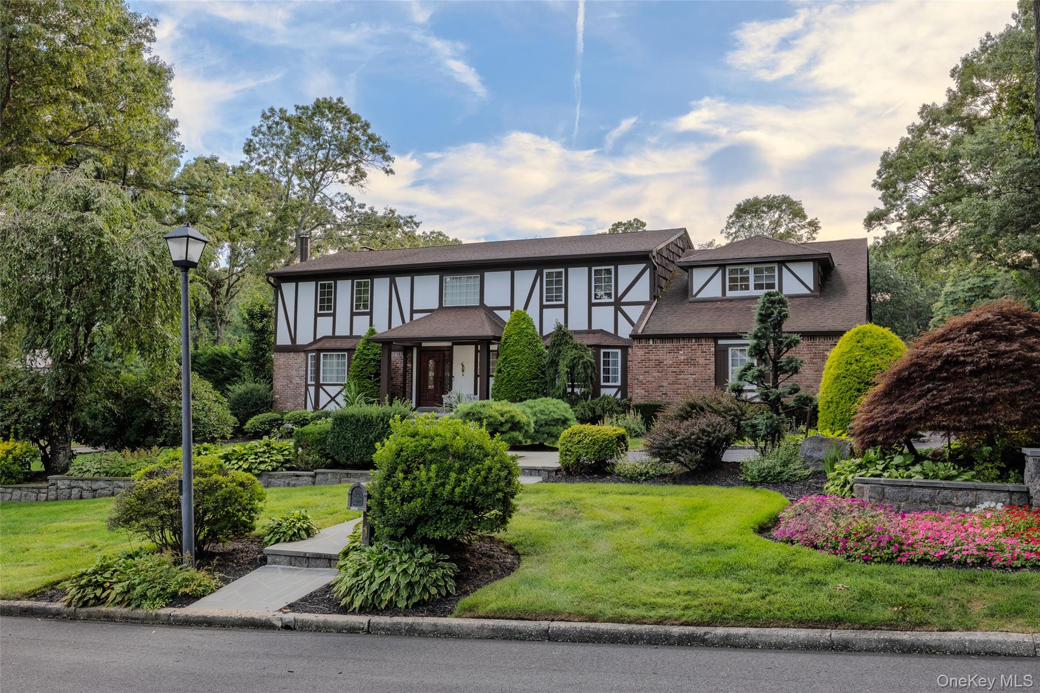 1 Jason Court — photo