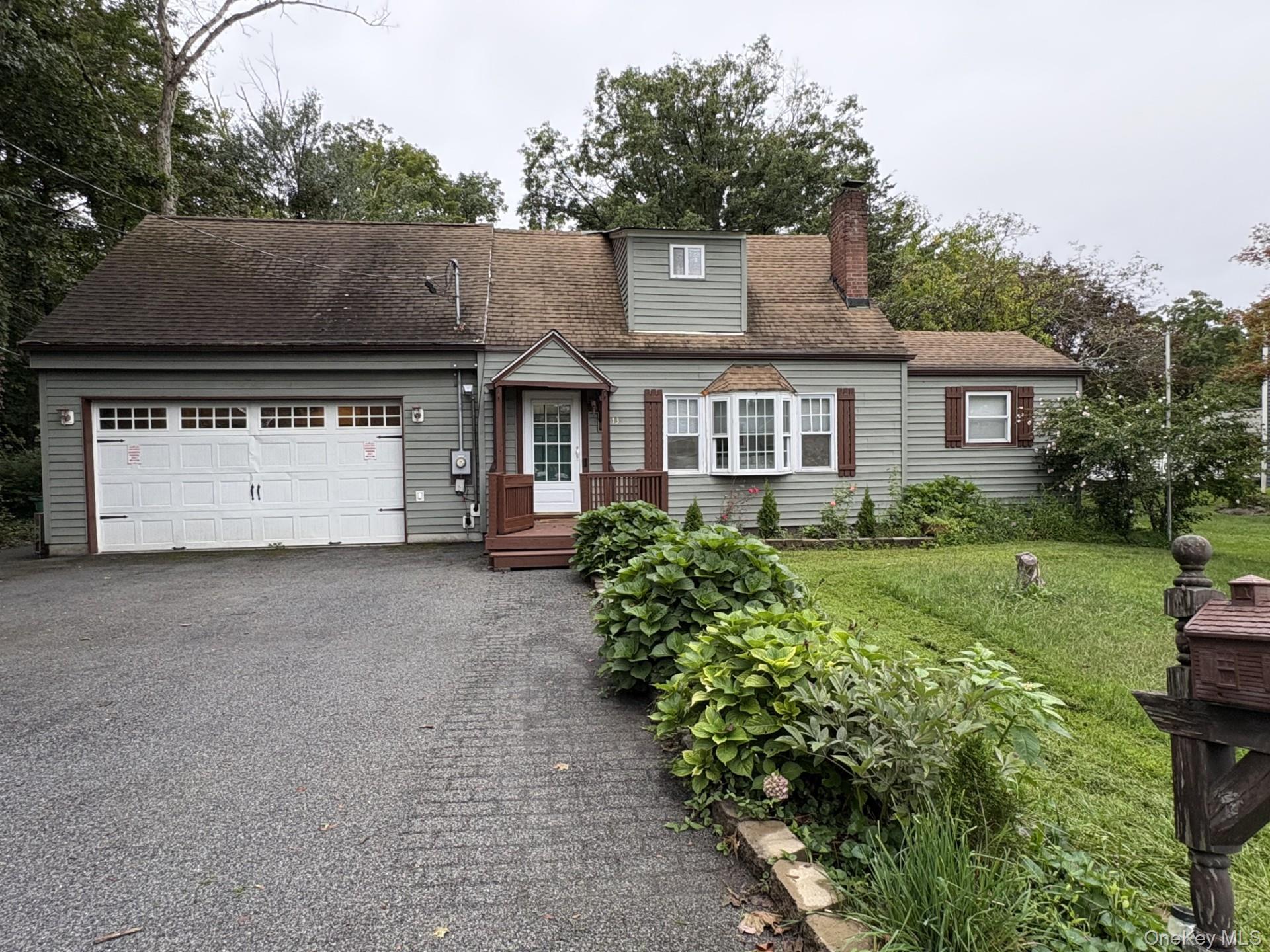 13 Cedar Lane — photo
