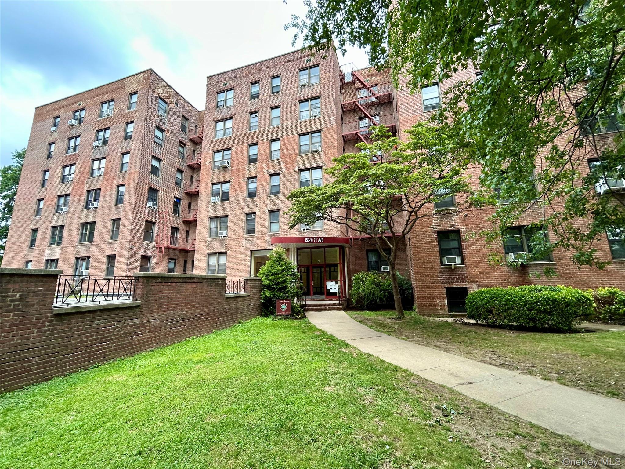 15020 71st Avenue 6J — photo